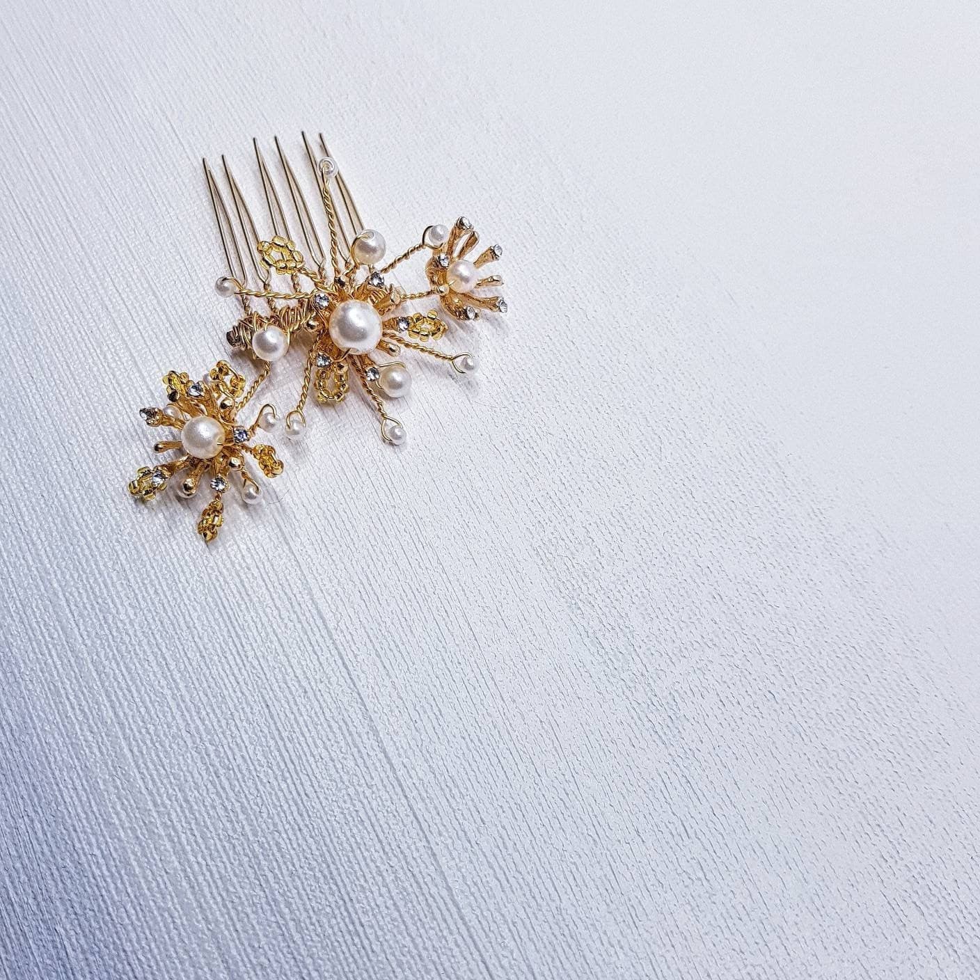 BoutiquebyBrendaLee ÉTOILE D'OR hair pins haircombs gold-toned haircomb wedding bridal constellation starburst star celestial hair accessory