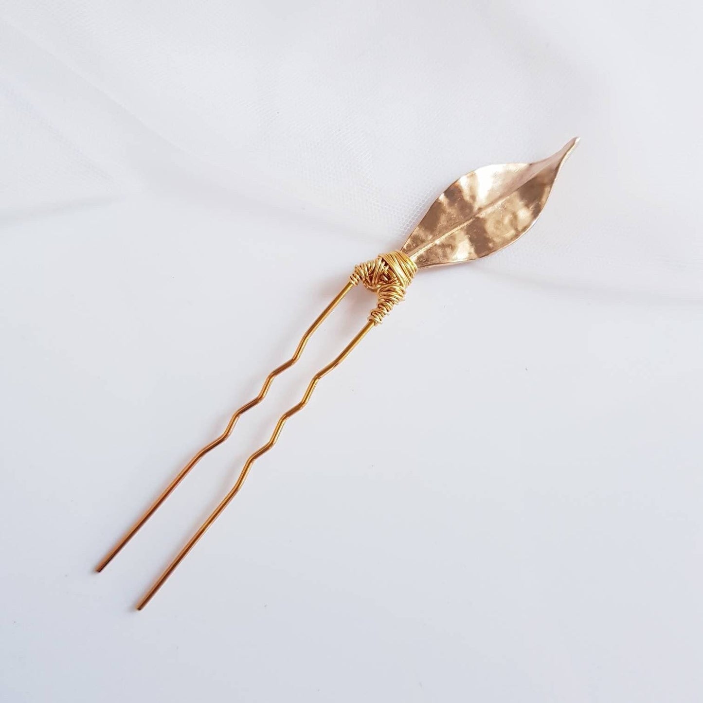 BoutiquebyBrendaLee FEUILLE D'OR Hair U pins Gold hairpin Flower Leaf hair accessories handcrafted Australia wedding bridal botanical