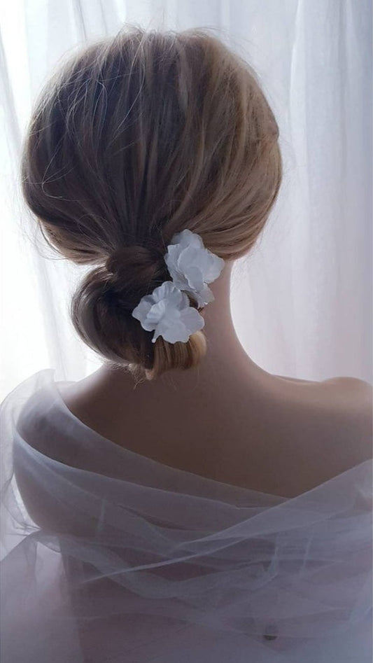 ANGE WHITE Flower Hairpins