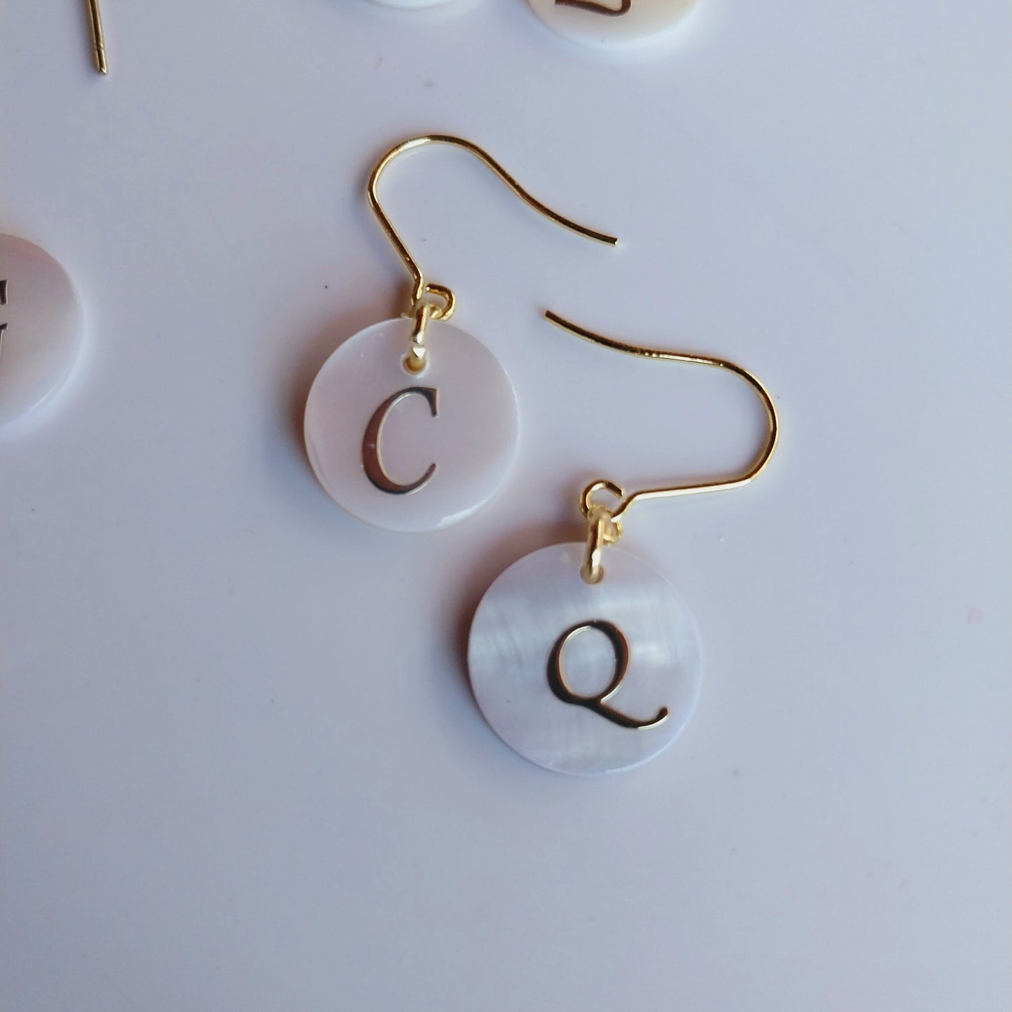 Personalised Earrings French Hooks Personalized circle drop letter accessories name gift gold stainless steel Earring hooks mother of pearl