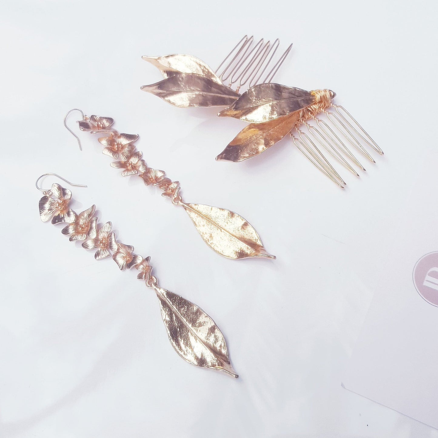 FEUILLE D'OR Haircombs Set of 2.