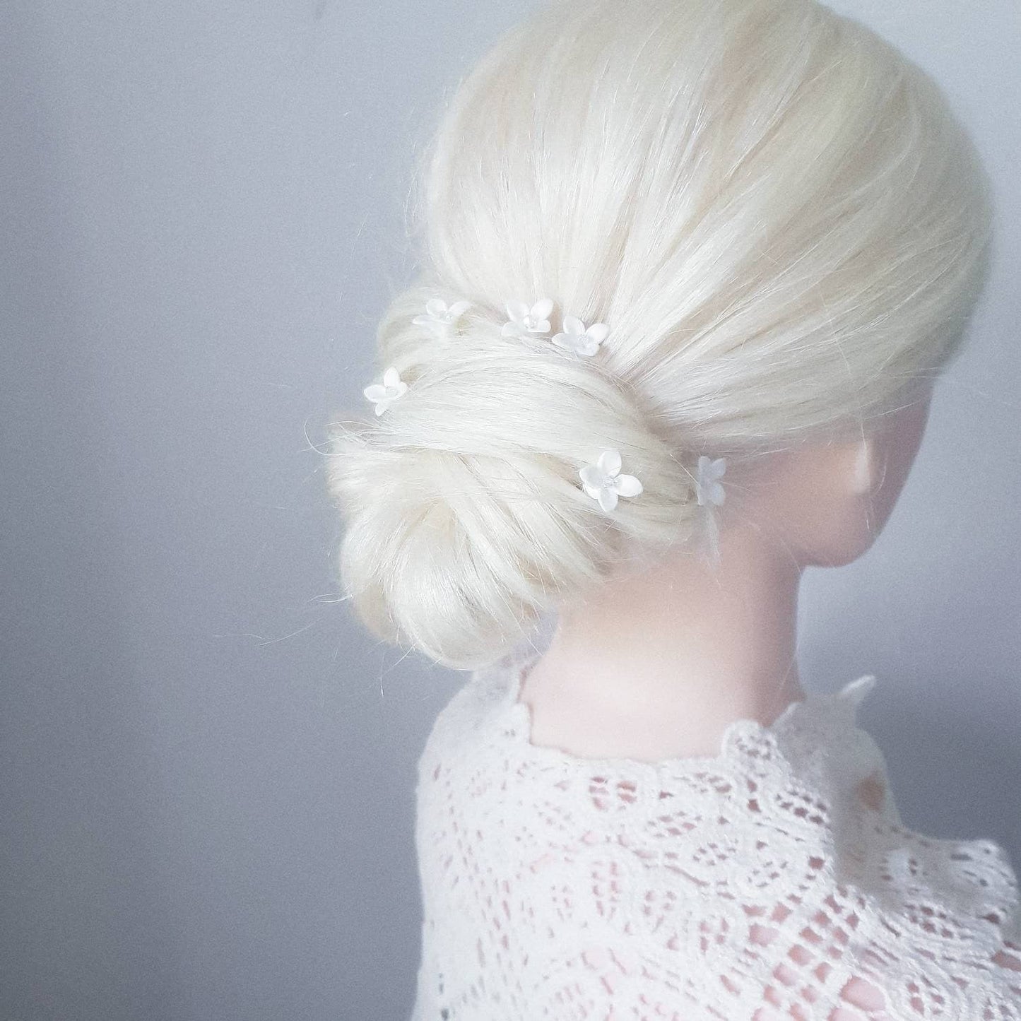 BoutiquebyBrendaLee Élégant Hair Pin Set of 6 porcelain white flowers hairpins bridal wedding hair pin Headpiece Accessories weddings brides
